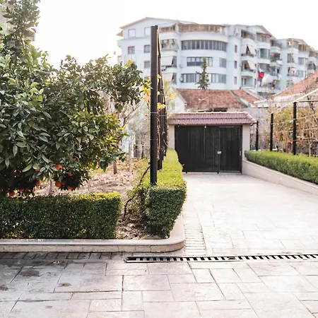 Leka Apartment Tirana Exterior photo